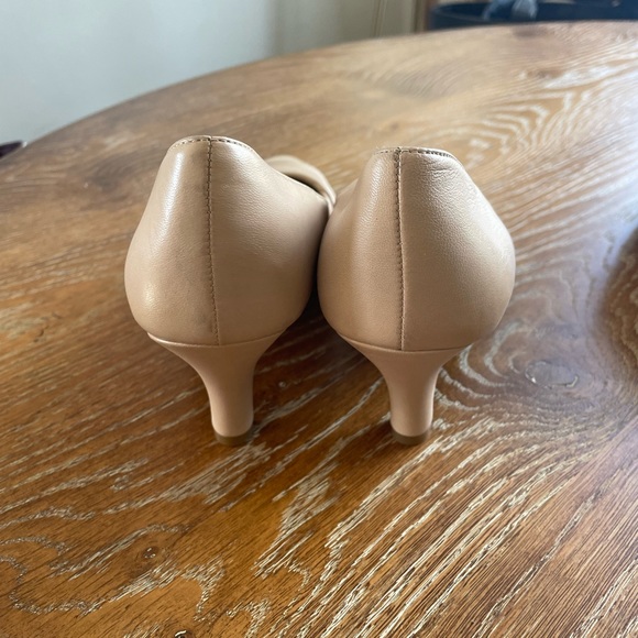 Naturalizer Heels- Worn Once! - Picture 6 of 8